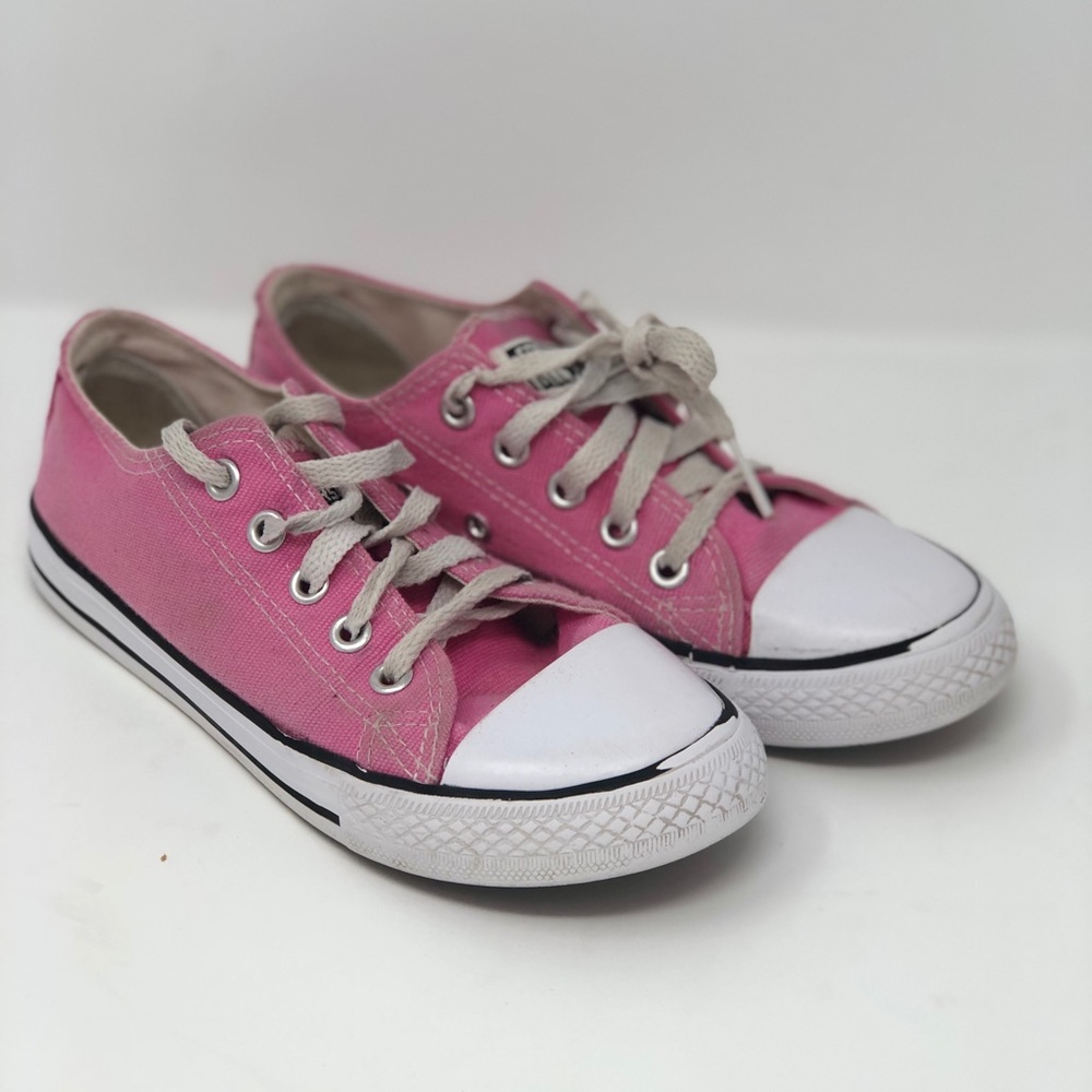 Converse Chuck All Stars Pink Low Tops Womens 3.5
